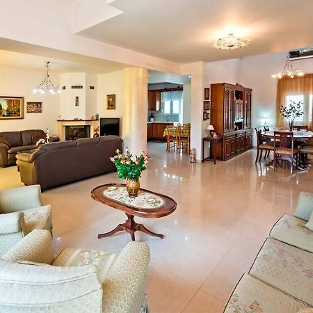 Art Antique Deluxe Villa Ierápetra Dış mekan fotoğraf